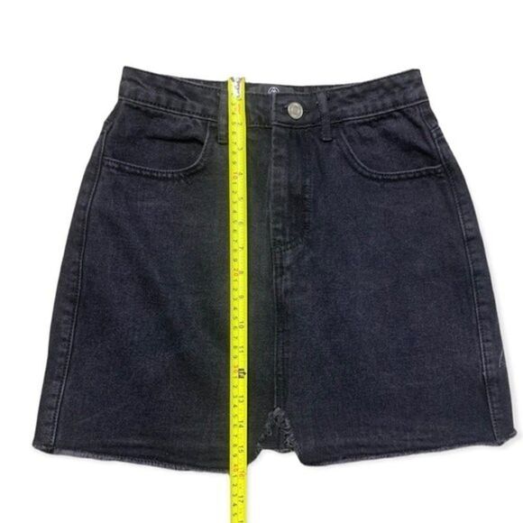 Missguided Denim Skirt Black Size 4 Mirco Mini Bratz High Waisted Shark Bite - Picture 6 of 7